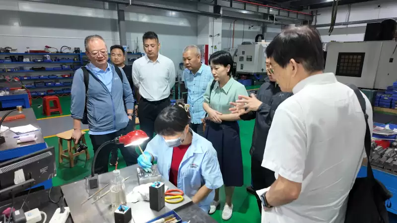 人民论坛实地调研松典相机:硬核技术筑基,权威荣誉印证国货影像价值跃升