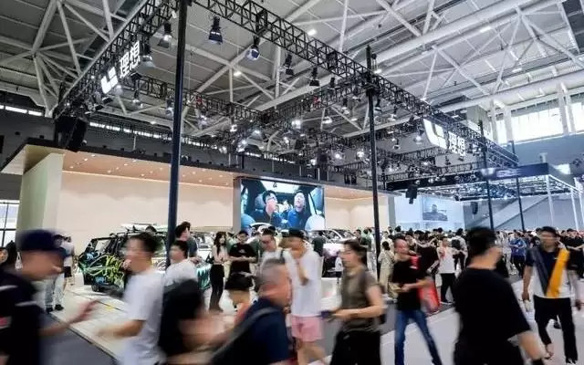 理想“动刀”产品部