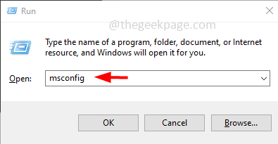 如何解决在 Windows 10 中桌面变成粉色或紫色的问题？