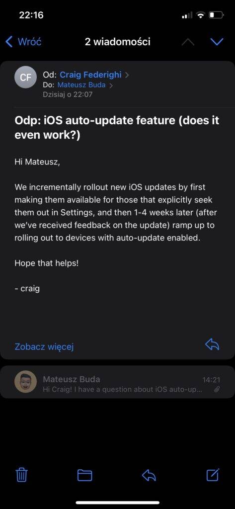 为何苹果高层认为 iOS 自动更新“迟到”？