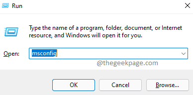 如何解决Windows 11设置中不显示Wifi选项的问题？