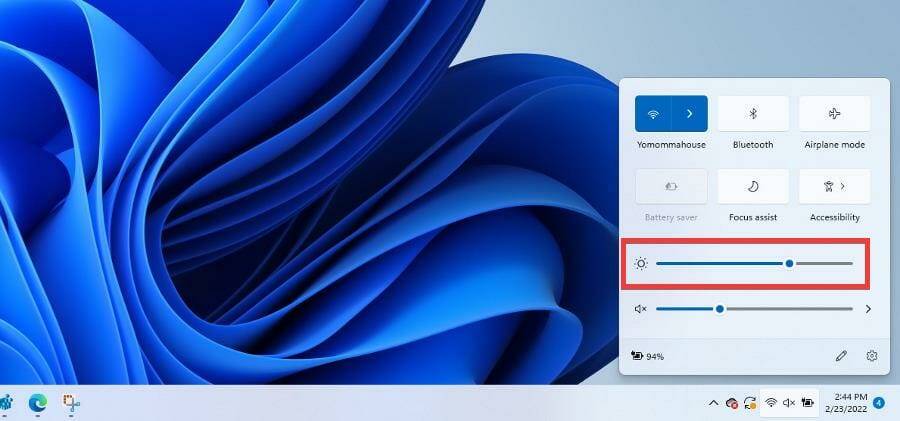 如何在 Windows 11 上配置内容自适应亮度