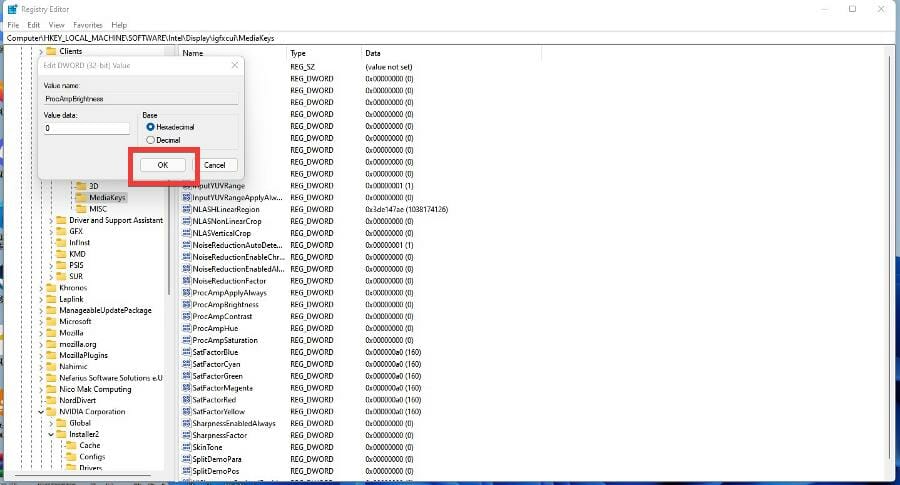 如何在 Windows 11 上配置内容自适应亮度