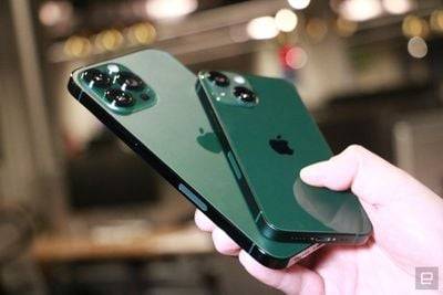 绿色的 iPhone 13 和阿尔卑斯绿色的 iPhone 13 Pro 评测：“饱和”但“微妙的陈述”