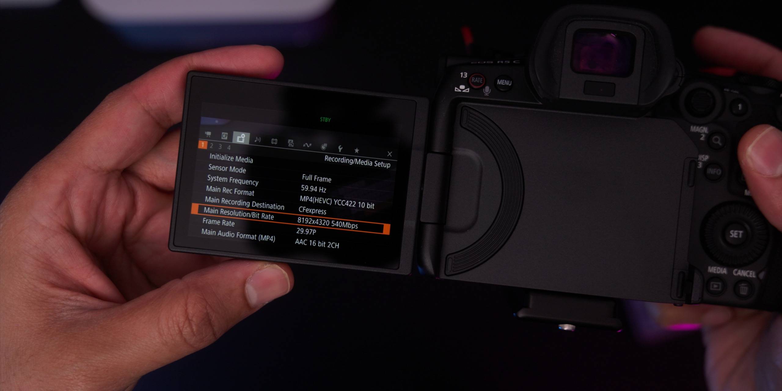 Mac Studio 评论——即使是基本模型也很棒