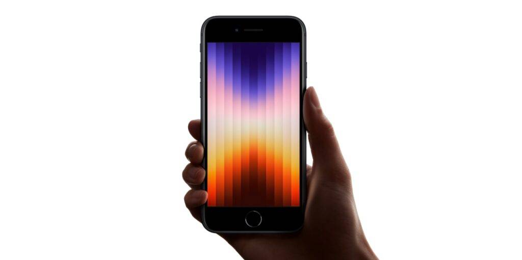 iPhone SE在Geekbench测试中是否能与iPhone 13媲美？