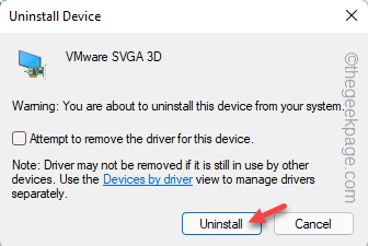 如何解决 Windows 11 任务栏上方出现透明矩形框的问题？