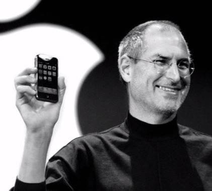 15 年前的今日Steve Jobs 发布第一代iPhone