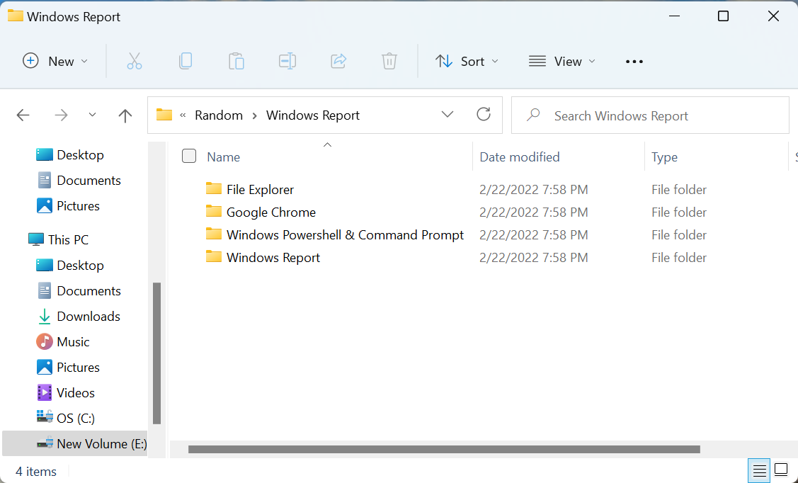如何在 Windows 11 上自动调整所有列的大小？