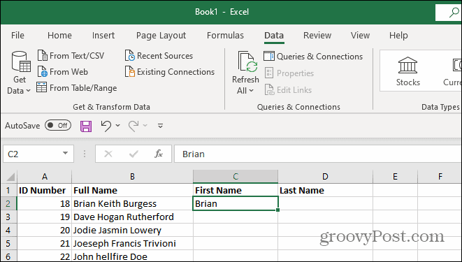 如何在 Excel 中分隔名称