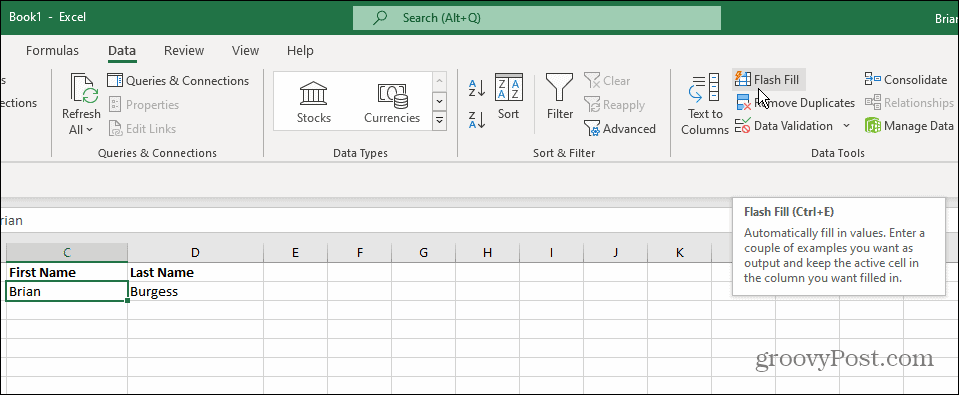 如何在 Excel 中分隔名称
