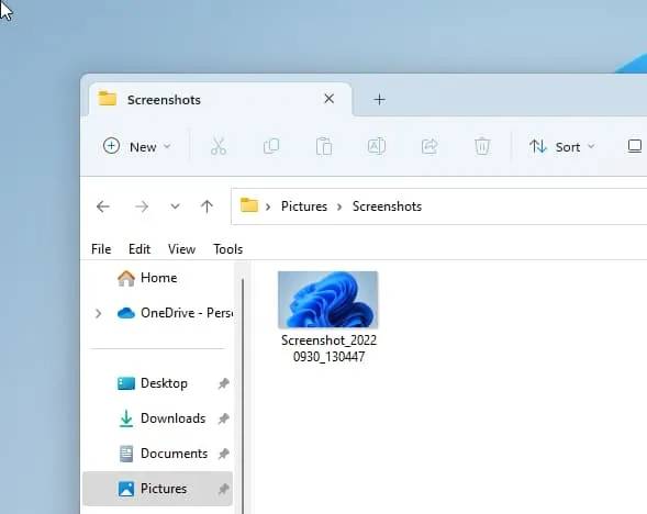 如何启用Windows 11截图工具的自动保存功能？