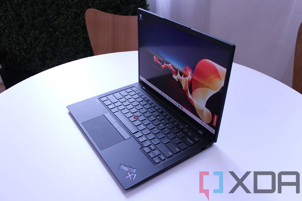 联想 ThinkPad X1 Carbon Gen 10 vs Apple MacBook Air：两者中哪个更优秀？