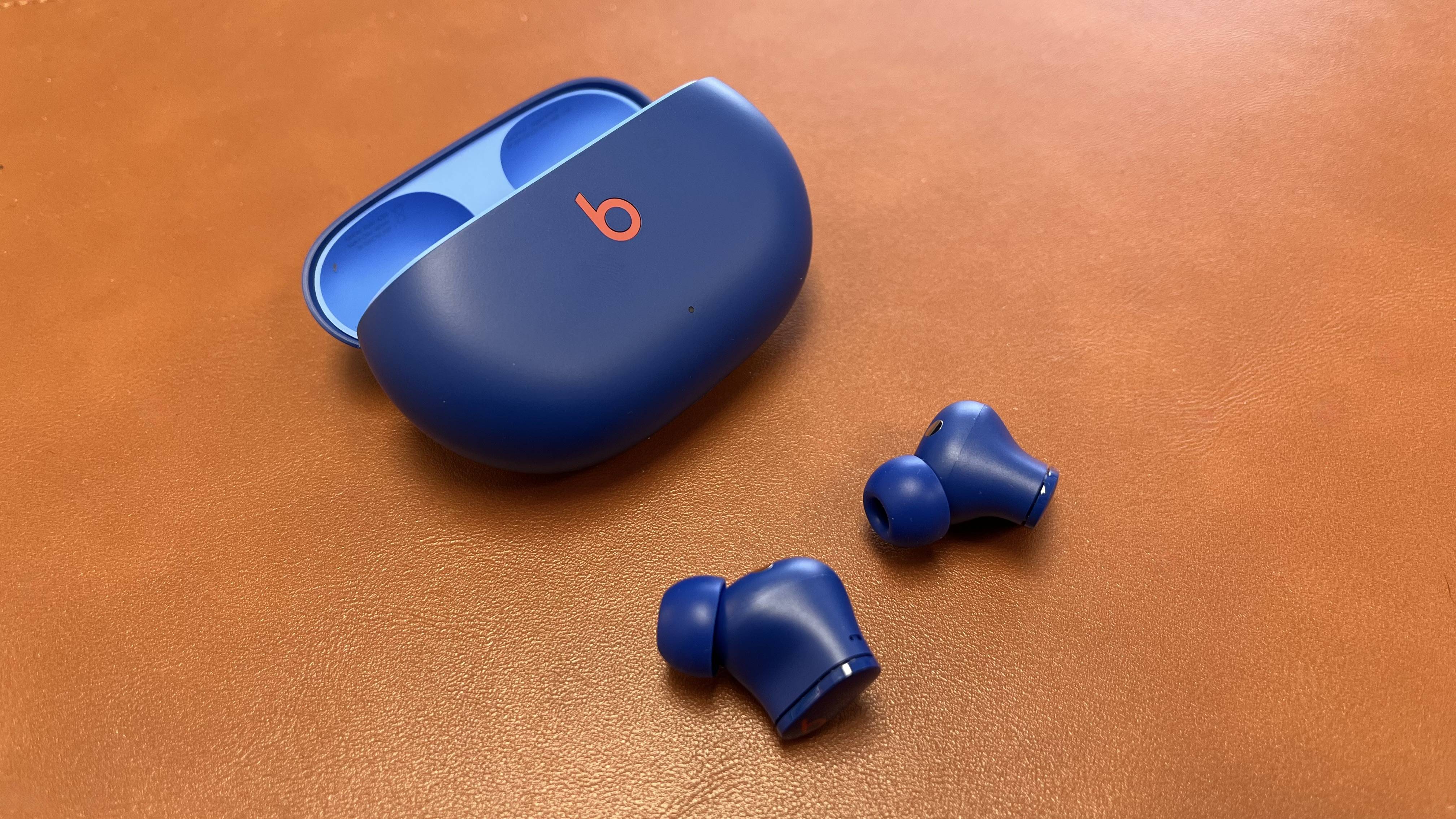 Beats推出三种新颜色的Studio Buds，成为畅销产品