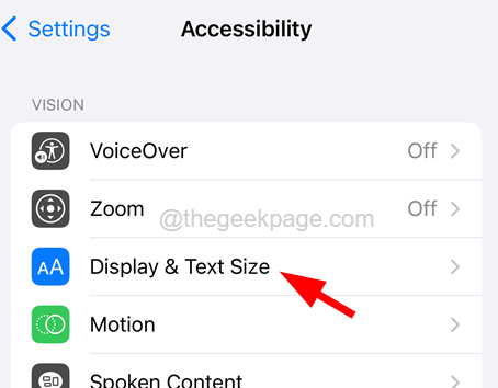 如何在iPhone上关闭黑白