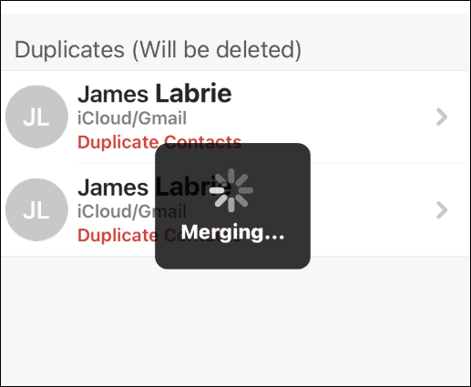 如何在 iPhone 上删除重复的联系人
