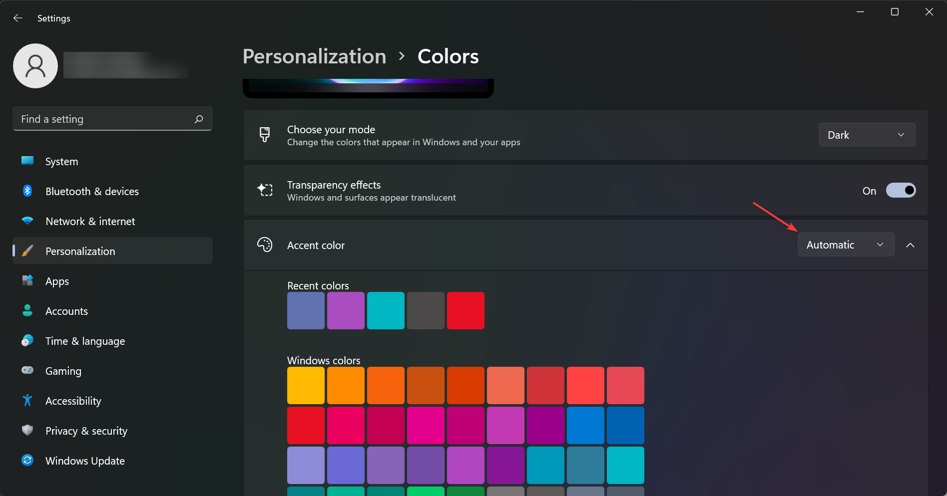 如何在 Windows 11 中启用系统范围的暗模式
