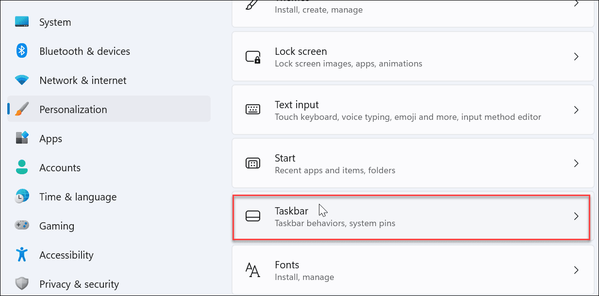 如何在 Windows 11 上将任务栏移动到第二个显示器