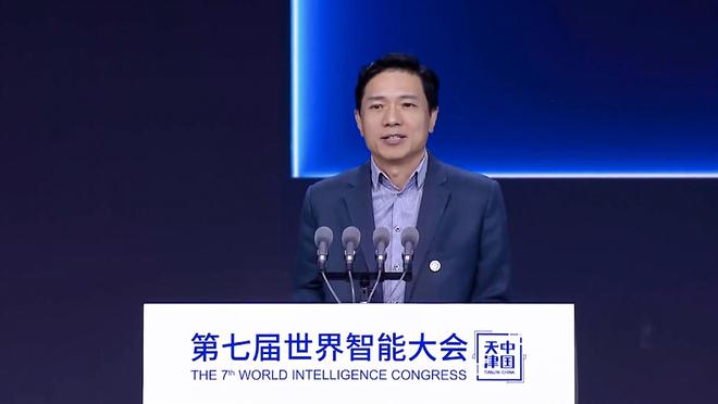 李彦宏:AI不会让工作机会减少 会创造更多新工作岗位