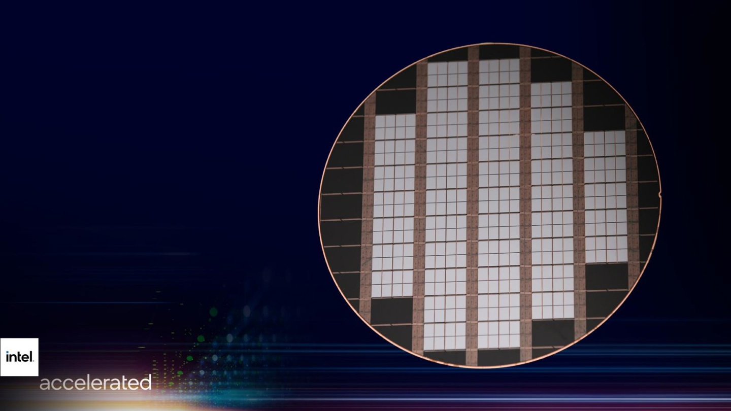 英特尔副总裁：Intel 4 工艺良率高于预期，比起 Intel 7 更注重“能效”