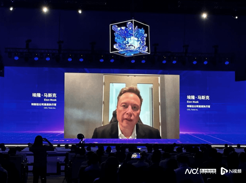 马斯克：将来机器人比人类多！特斯拉机器人亮相人工智能大会