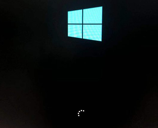win10启动不了转圈圈卡住怎么解决