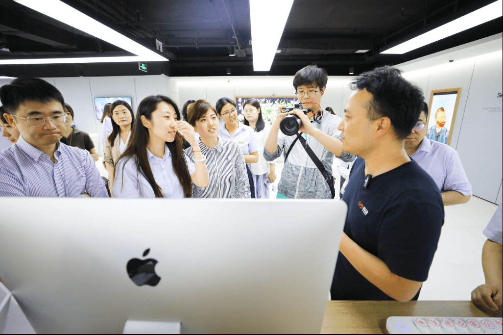 陕西日报社“创新驱动发展看秦创原”全媒体调研采访行动（五）丨商汤科技：原创AI算法“发电厂”