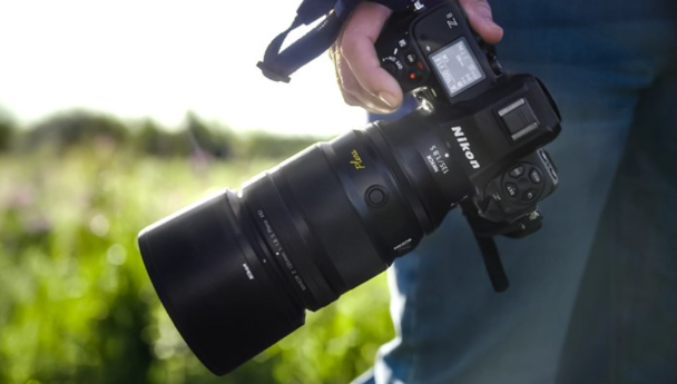尼康发布全新中长焦定焦镜头:尼克尔 Z 135mm f/1.8 S Plena
