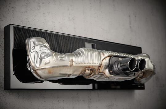 保时捷推出911 Speaker 2.0 60Y限量版蓝牙音箱,外观设计独具匠心