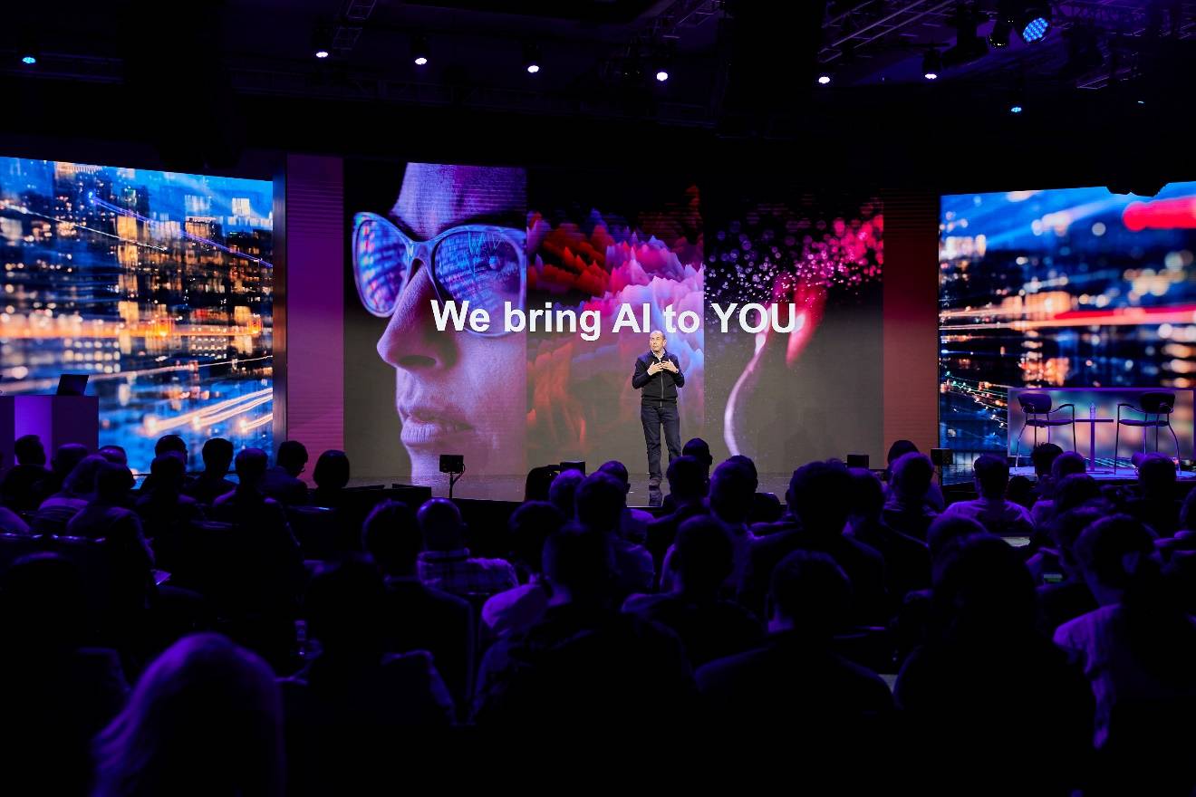 联想Tech World2023：充分释放人工智能技术的力量