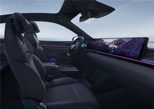 极越01发布:高级自动驾驶系统“ROBO Drive Max”引领未来