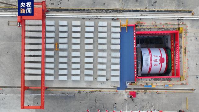 国内最大直径盾构机开始掘进,用于高速铁路隧道,直径达到14.8米