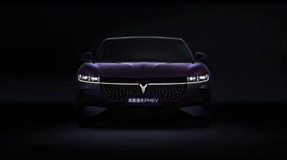 岚图汽车震撼亮相:岚图追光 PHEV 预售即将开启