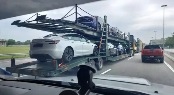 特斯拉 Model 3 焕新版抵达马来西亚,交付即将启动