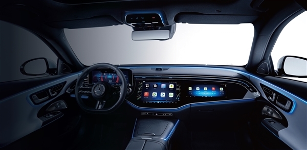 奔驰E级轿车全新登场：科技奢华与尊崇舒适完美融合