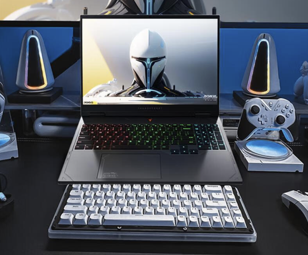 预约雷神猎刃 16游戏本享受新一代 CPU + RTX 4060，三风扇散热