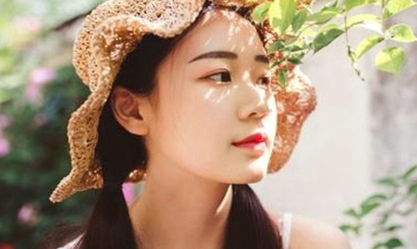 微信网名女生简单气质二字
