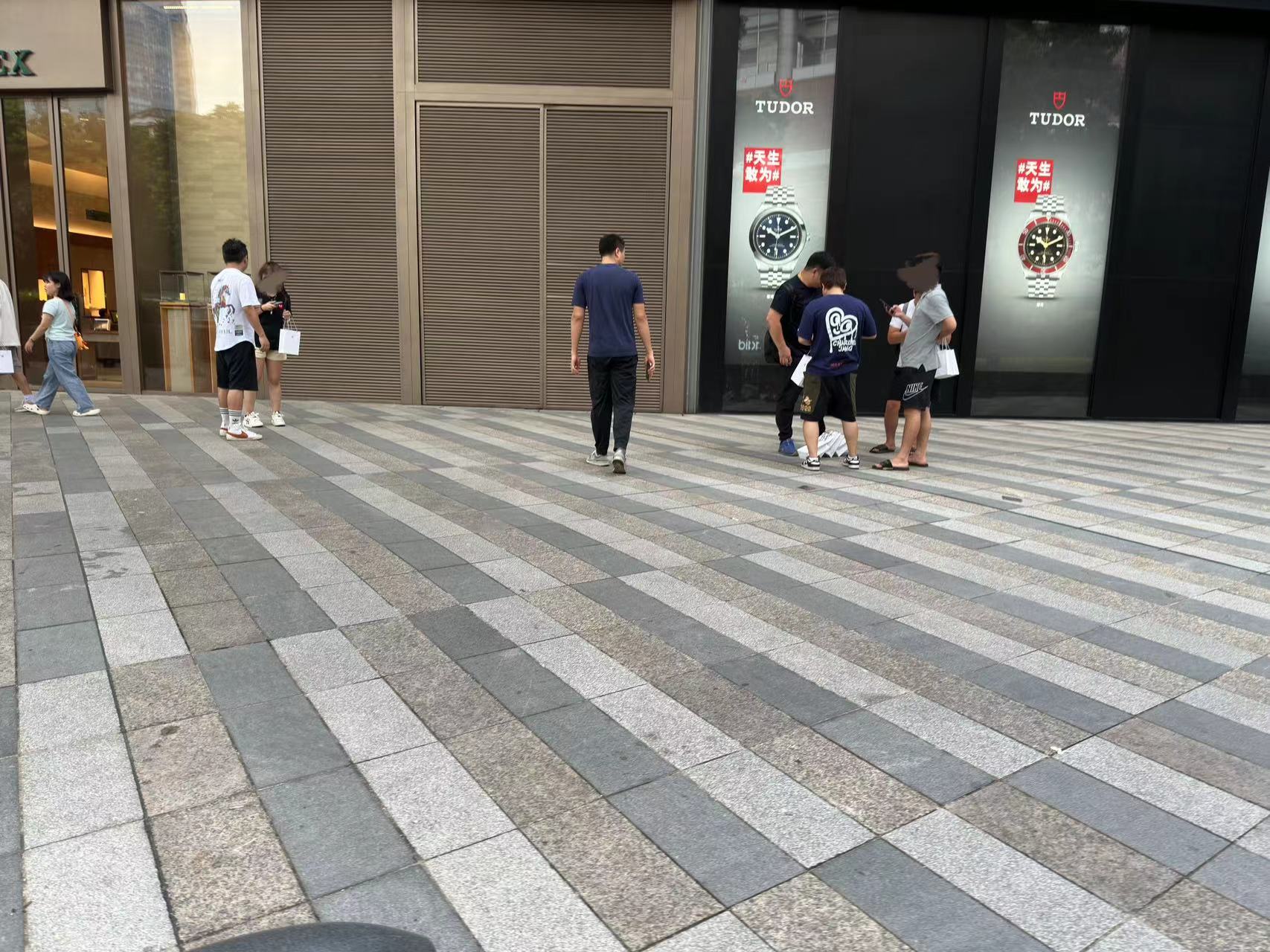 iPhone 15系列首销观察：Pro遇冷，Max最受青睐