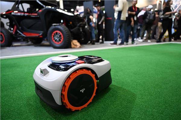 CES 2024落幕：九号公司新品亮相广受好评 引领全球短交通和机器人产业智慧化变革