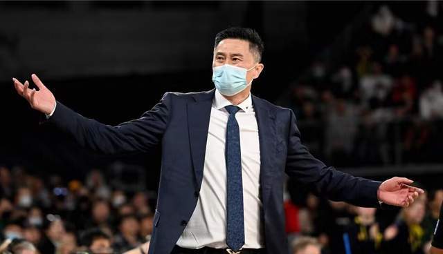 CBA大爆冷！11冠王主场惨败，超级外援35+12+9，杜锋苦笑
