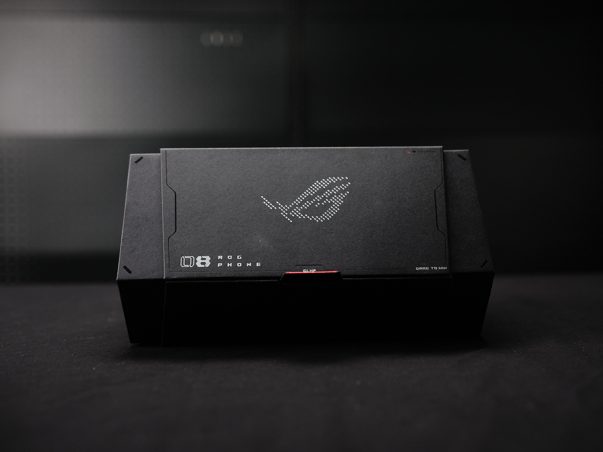 ROG 8 Pro新品评测：从专注特定领域到全面进化为「多面能战士」