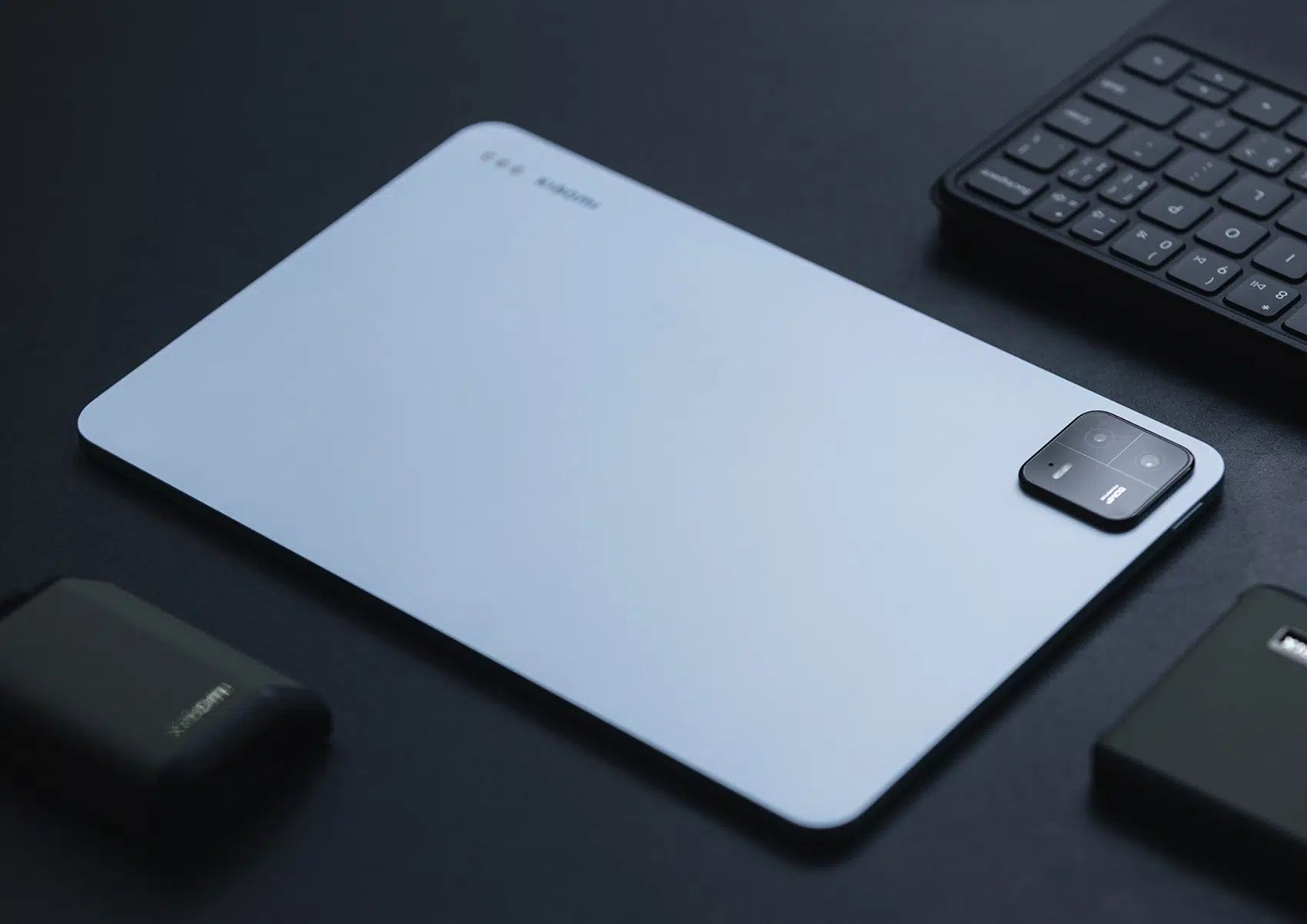 小米平板 7 Pro：10000mAh 电池，120W 快充助力