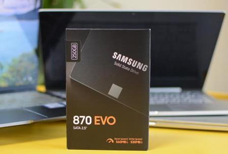 三星870 EVO固态硬盘表现如何？
