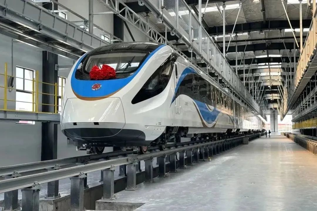 首列中国中车市域 C 型列车交付:用于上海机场联络线,时速 160 公里