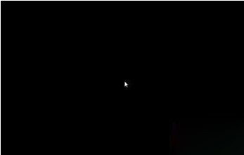 win7电脑开机黑屏只显示鼠标怎么回事?