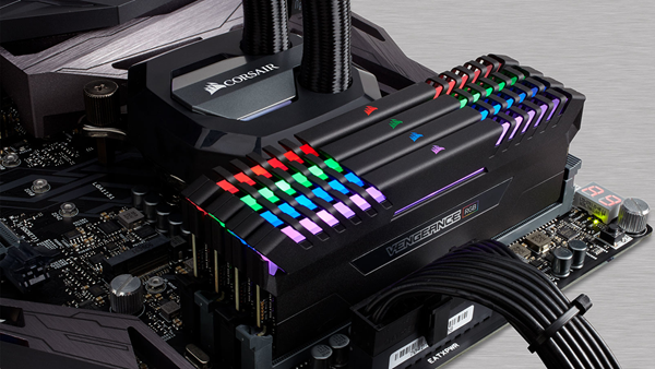 海盗船内存条和金士顿哪个好