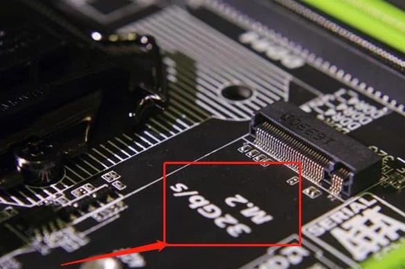 如何安装m.2固态硬盘