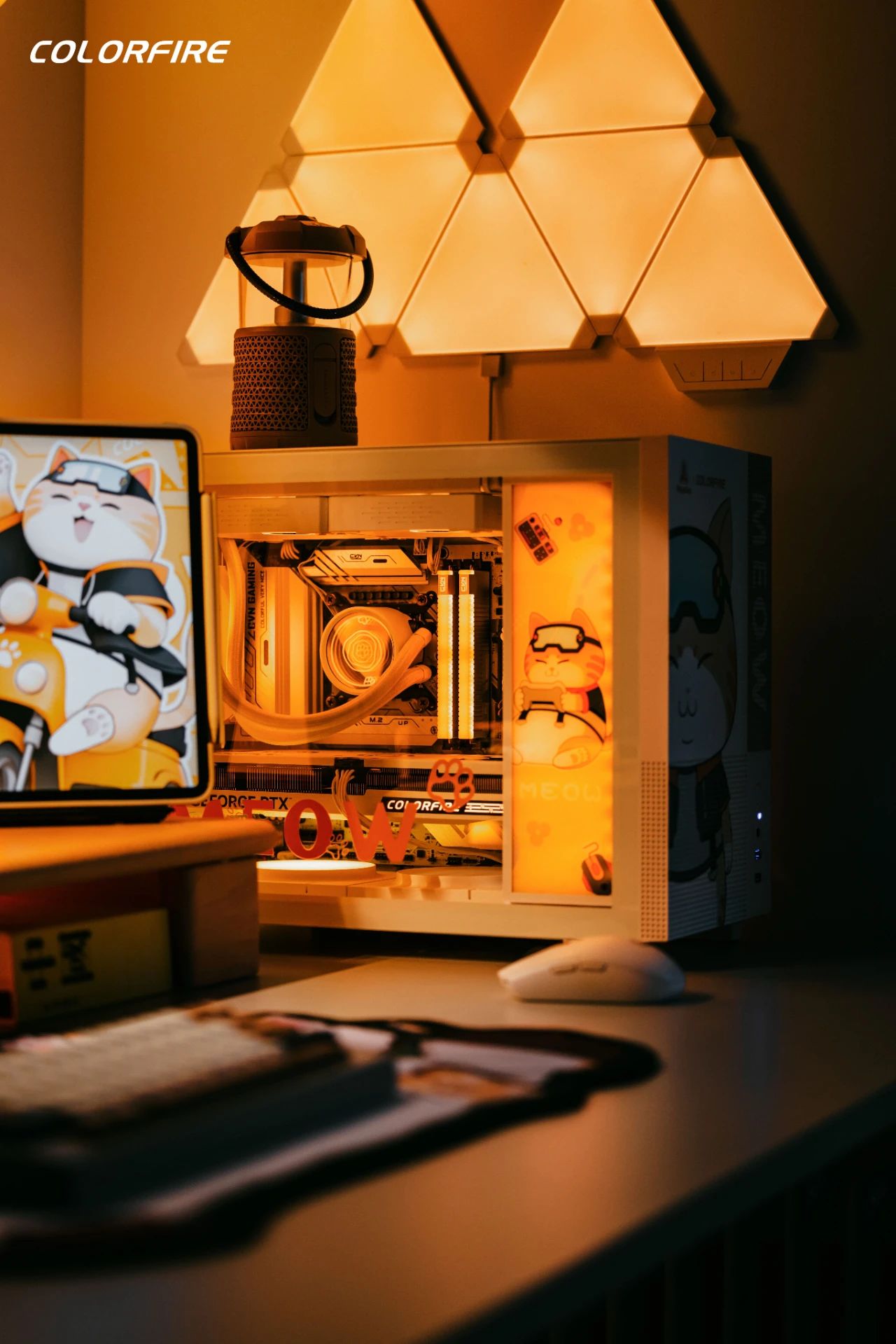 七彩虹 COLORFIRE 首款笔记本 MEOW R15 亮相，“橘影橙”配色