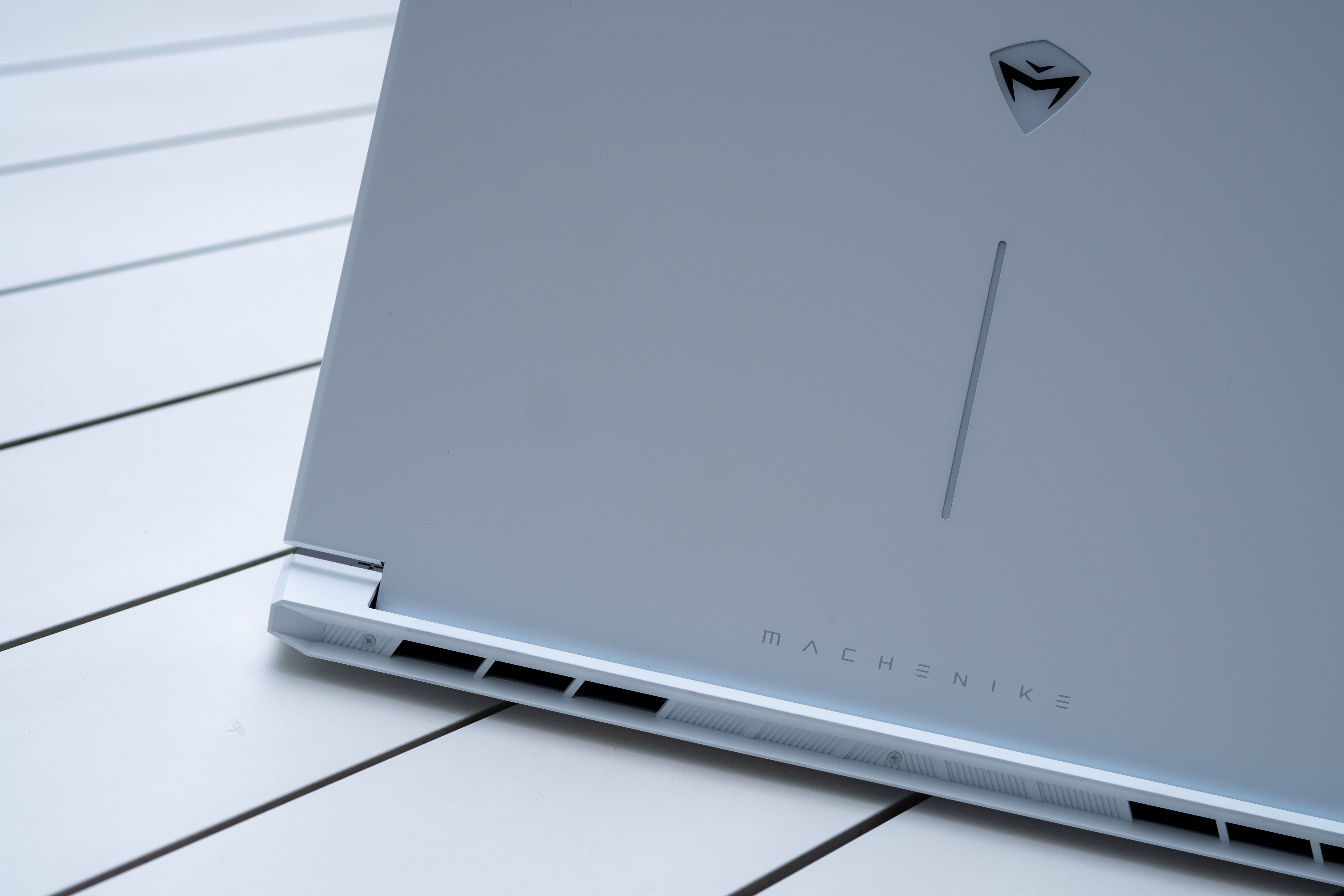 机械师曙光16 Air评测：搭载新一代酷睿Ultra处理器，AI智能带来全新体验