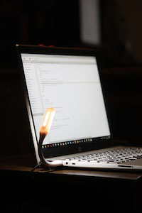 Python语法的魔法：代码变身魔法